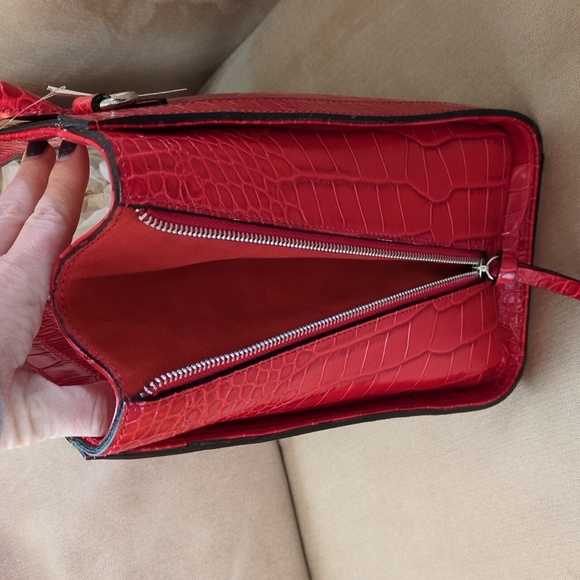 ❤️ Valentino by Mario Valentino Charmont Poppy Red Croc Leather Tote RARE - Picture 6 of 15